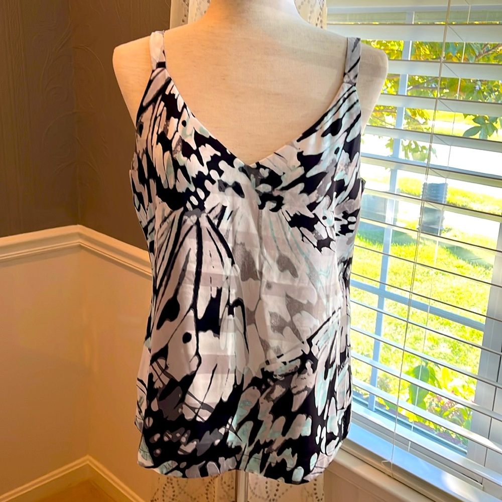 White House Black Market Reversible Tank.